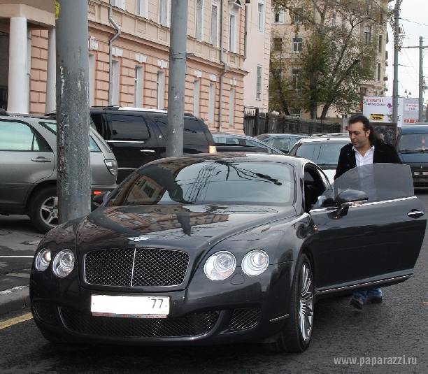 Елена Батурина подарила Яну Марти Bently?