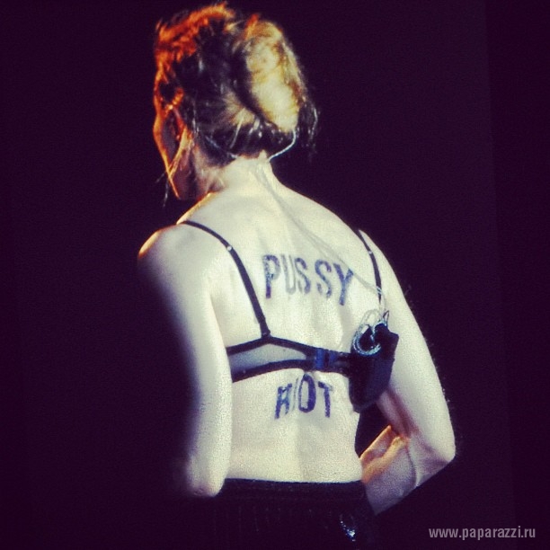 Мадонна вступилась за девушек из Pussy Riot