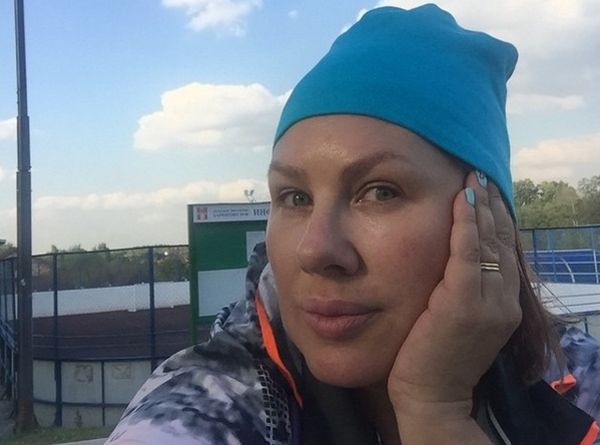 Солистка группы «Гости из Будущего» Ева Польна сильно похудела и изменилась до неузнаваемости Солистка группы «Гости из Будущего» Ева Польна сильно похудела и изменилась до неузнаваемости