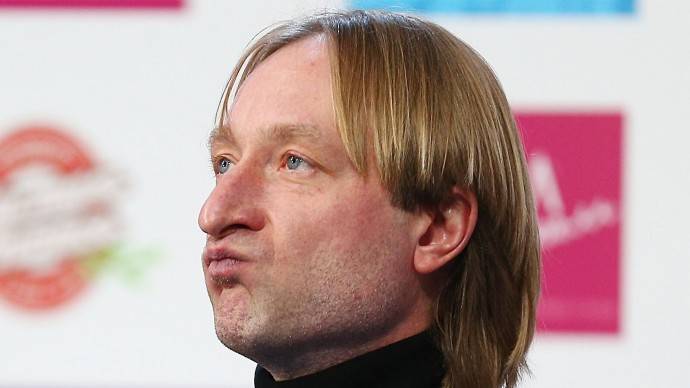 Евгений Плющенко признал, что у его сына Гном Гномыча нет способностей к фигурному катанию Евгений Плющенко признал, что у его сына Гном Гномыча нет способностей к фигурному катанию