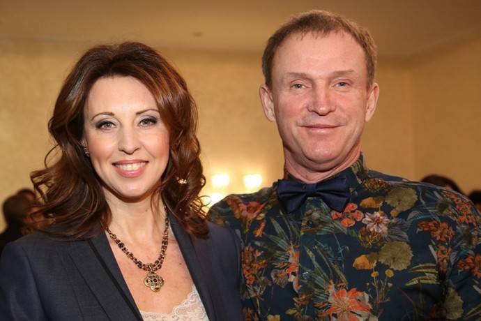 Сын Натальи Сенчуковой и Виктора Рыбина подозрительно похож на Максима Галкина Сын Натальи Сенчуковой и Виктора Рыбина подозрительно похож на Максима Галкина