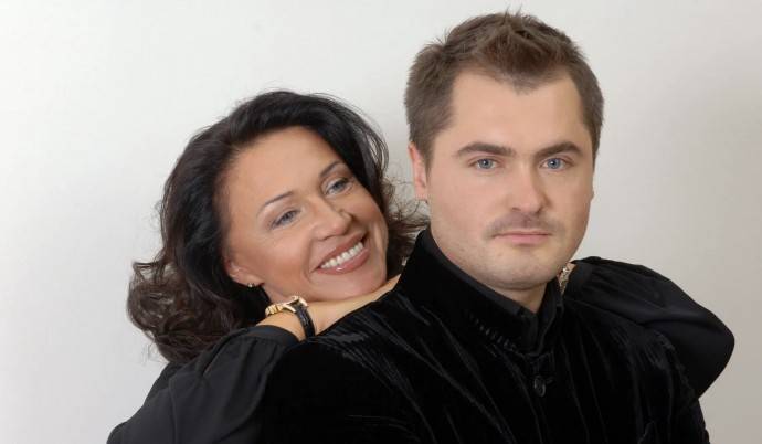 Надежда Бабкина посетовала, что у Евгения Гора начались проблемы в бизнесе из-за европейских санкций Надежда Бабкина посетовала, что у Евгения Гора начались проблемы в бизнесе из-за европейских санкций