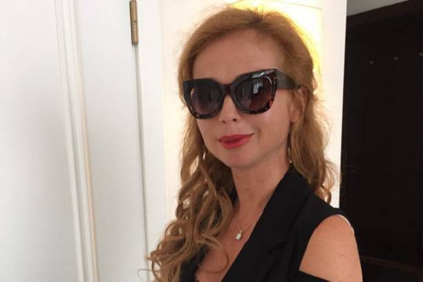 Елена Захарова продемонстрировала внушительный живот на светской вечеринке Елена Захарова продемонстрировала внушительный живот на светской вечеринке