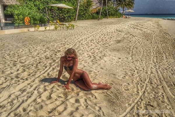 Ольга Бузова сделала очередную пляжную фотосессию и дала мужу повод для ревности, назвав его другим именем