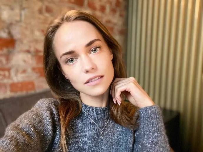 Екатерина Ковальчук вышла в свет с матерью Гарика Харламова и намекнула на то, что они с юмористом поженились. ТОП горячих фото Екатерины Ковальчук, которая на так скромна, как кажется Екатерина Ковальчук вышла в свет с матерью Гарика Харламова и намекнула на то, что они с юмористом поженились. ТОП горячих фото Екатерины Ковальчук, которая на так скромна, как кажется