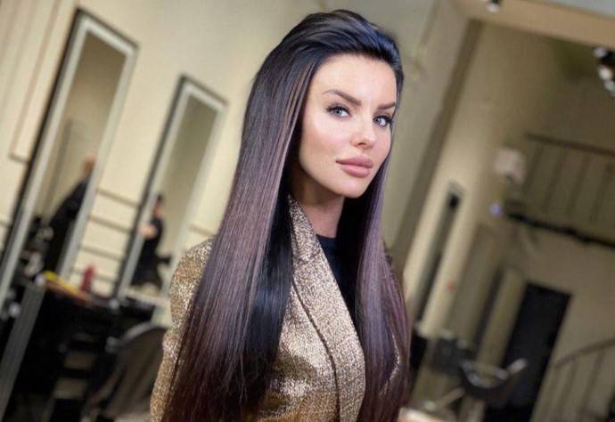 Юлия Волкова сообщила, что ей угрожает мужчина, который её избил Юлия Волкова сообщила, что ей угрожает мужчина, который её избил