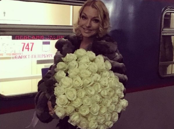Анастасия Волочкова шокировала фотографией без штанов