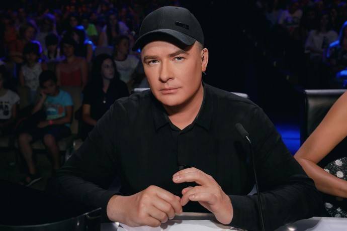 "У них страх за дом": Андрей Данилко отказался критиковать Регину Тодоренко и Ани Лорак
"У них страх за дом": Андрей Данилко отказался критиковать Регину Тодоренко и Ани Лорак