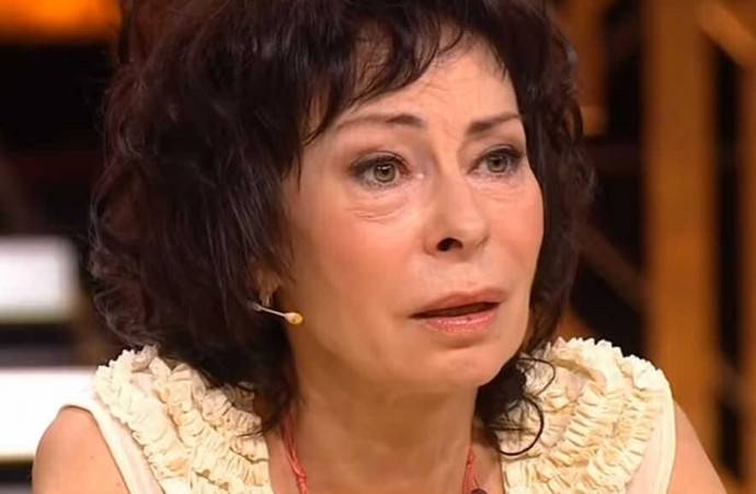 Марина Хлебникова высказалась о причинах пожара в своей квартире Марина Хлебникова высказалась о причинах пожара в своей квартире