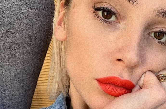 Настя Ивлеева сменила цвет волос к весне Настя Ивлеева сменила цвет волос к весне