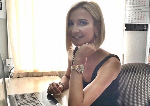 Ольга Бузова захотела стать еще умнее, поэтому получает второе высшее образование Ольга Бузова захотела стать еще умнее, поэтому получает второе высшее образование