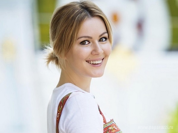 Мария Кожевникова опровергла информацию о ненатуральности своего лица Мария Кожевникова опровергла информацию о ненатуральности своего лица