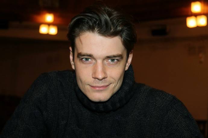 Максим Матвеев рассказал как изменял жене
Максим Матвеев рассказал как изменял жене
