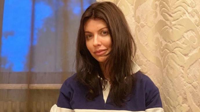 "Живот разрезан вдоль": Алиса Казьмина рассказала о состоянии своего здоровья "Живот разрезан вдоль": Алиса Казьмина рассказала о состоянии своего здоровья