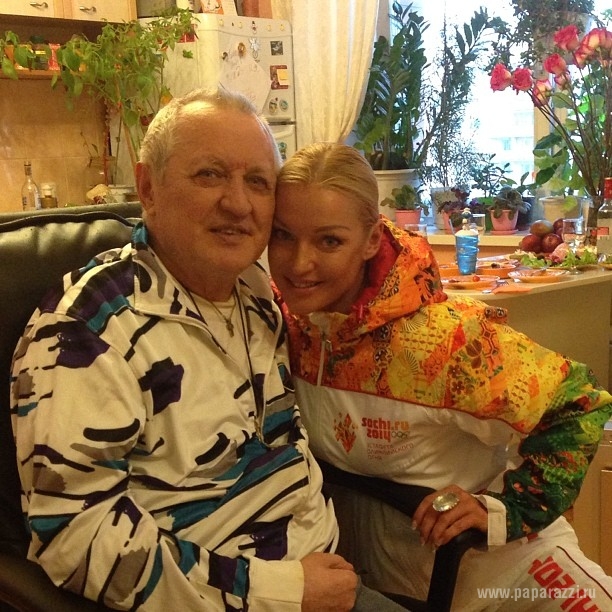 Анастасия Волочкова показала, как на самом деле живет ее семья Анастасия Волочкова показала, как на самом деле живет ее семья