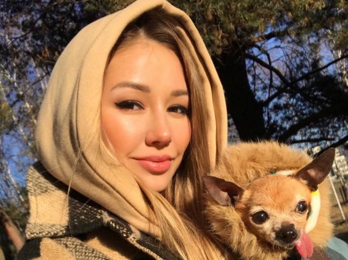 "С такими подругами и врагов не надо": Лера Козлова вспомнила о группе "Ранетки" "С такими подругами и врагов не надо": Лера Козлова вспомнила о группе "Ранетки"