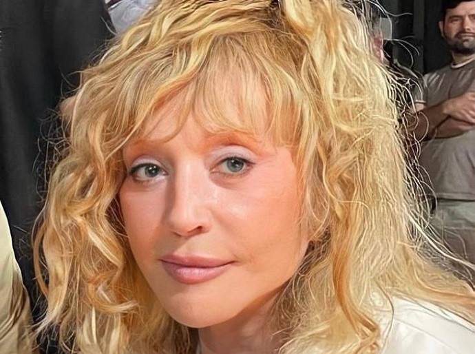Неузнаваемая Алла Пугачева пришла на концерт «Машины времени» Неузнаваемая Алла Пугачева пришла на концерт «Машины времени»