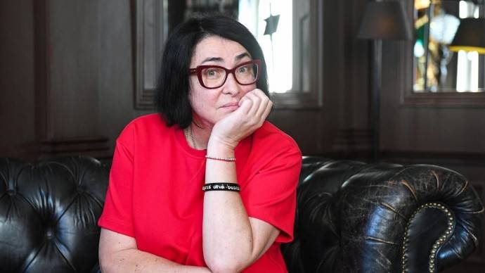 «Чаша весов перевесила сразу»: Лолита объяснила, почему никуда не бежит из России «Чаша весов перевесила сразу»: Лолита объяснила, почему никуда не бежит из России