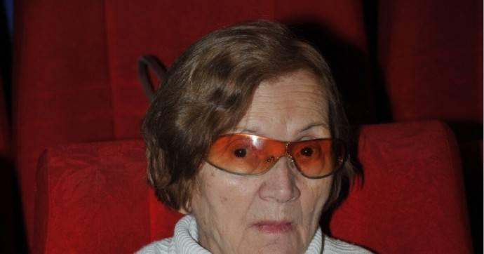 88-летняя Инна Выходцева пыталась покончить с собой 88-летняя Инна Выходцева пыталась покончить с собой