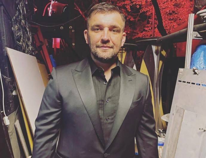 "Это только начало": Баста похвастался результатами похудения
"Это только начало": Баста похвастался результатами похудения