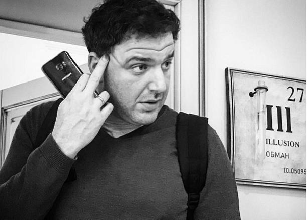 Максим Виторган порадовал поклонников фотографией в обнаженном виде Максим Виторган порадовал поклонников фотографией в обнаженном виде