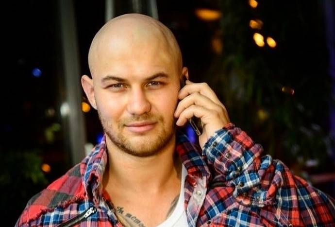 Джиган впервые появился в сети после лечения в клинике и оставил послание Оксане Самойловой Джиган впервые появился в сети после лечения в клинике и оставил послание Оксане Самойловой