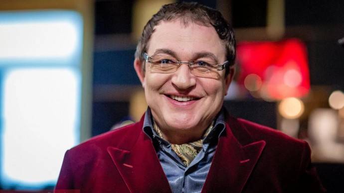 Дмитрий Дибров перенёс операцию на лице Дмитрий Дибров перенёс операцию на лице
