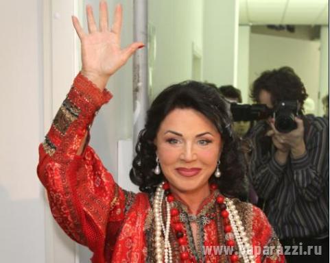 Надежде Бабкиной к юбилею подарили ребенка Надежде Бабкиной к юбилею подарили ребенка