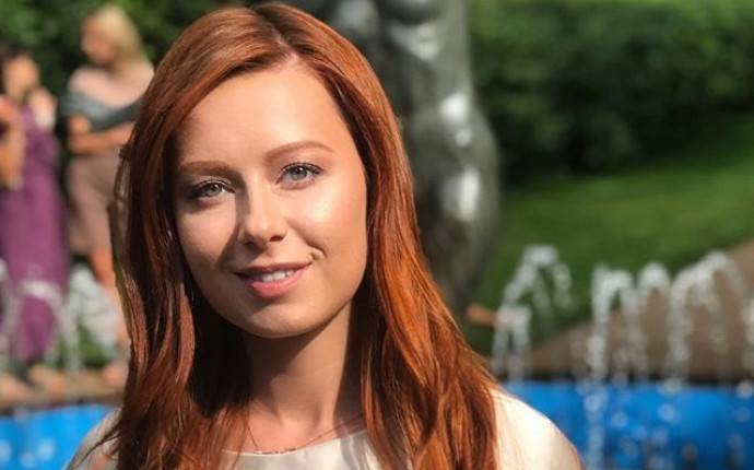 Юлия Савичева впервые показала лицо 3-летней дочери