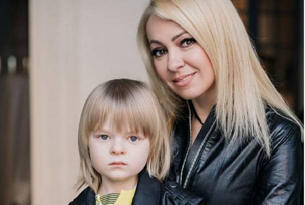 Яна Рудковская подверглась жесткой критике за неправильное воспитание младшего сына