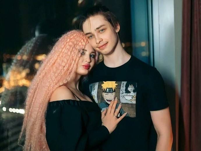 22-летняя невестка Наташи Королевой кардинально преобразилась 22-летняя невестка Наташи Королевой кардинально преобразилась