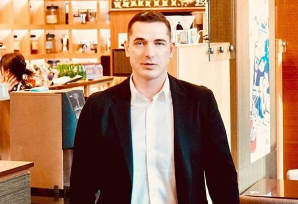 Курбан Омаров осмелился "наехать" на представителя власти Курбан Омаров осмелился "наехать" на представителя власти