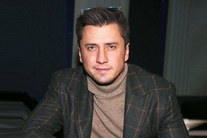 Павел Прилучный впервые вышел в свет с Мирославой Карпович Павел Прилучный впервые вышел в свет с Мирославой Карпович