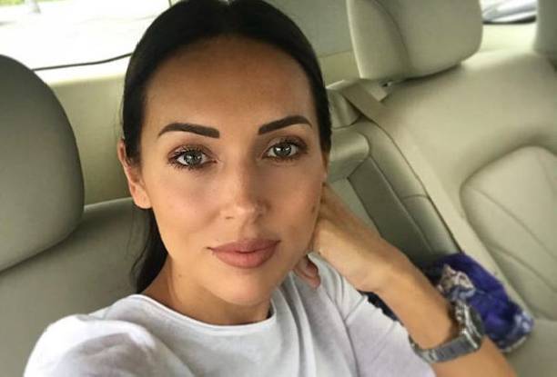 Алсу с семьей решила вернуться в Россию Алсу с семьей решила вернуться в Россию