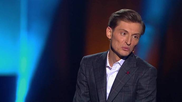 "Женщина-клеёнка": Павел Воля нелестно высказался о соблазнительном наряде жены "Женщина-клеёнка": Павел Воля нелестно высказался о соблазнительном наряде жены