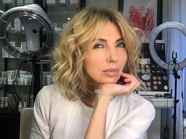 Светлана Бондарчук продемонстрировала фигуру в открытом купальнике Светлана Бондарчук продемонстрировала фигуру в открытом купальнике
