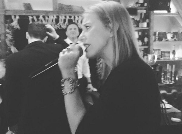 Ксения Собчак показала, что ей подарили на день рождения Ксения Собчак показала, что ей подарили на день рождения