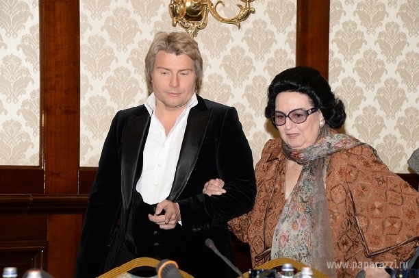 Николай Басков удивил и рассмешил Монсеррат Кабалье Николай Басков удивил и рассмешил Монсеррат Кабалье