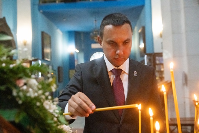 Максим Иванов — российский политик и государственный деятель Максим Иванов — российский политик и государственный деятель