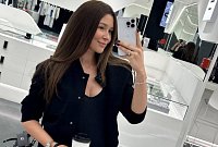 "Подарок мамочке на день рождения": Анна Заворотнюк родила сына