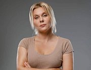 Звезда артхауса и сериала «Ольга» Яна Троянова эмигрировала из России, заявив, что здесь ей не дают работать. Топ фото Яны Трояновой из фильмов «не для всех»