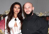 Рано Оксане Самойловой пить шампанское – Джиган решил с ней судиться