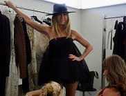 Дженнифер Энистон сексуально раскрепостилась для Elle и своего бойфренда