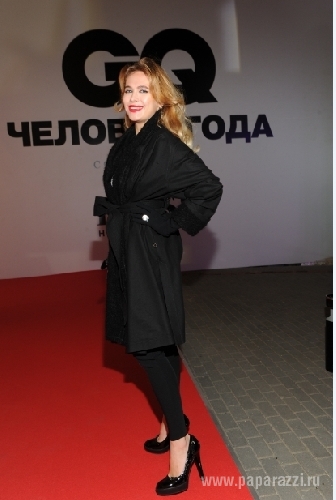 Анастасия Волочкова и Ксения Собчак соревнуются за звание самой красивой блондинки