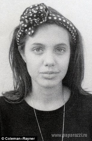 Анджелина Джоли в 14 лет была гадким утенком?