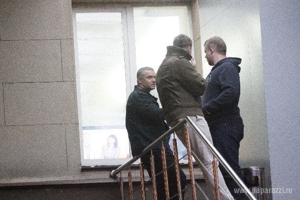 Владимир Епифанцев сфотографировался с поклонником за сигарету