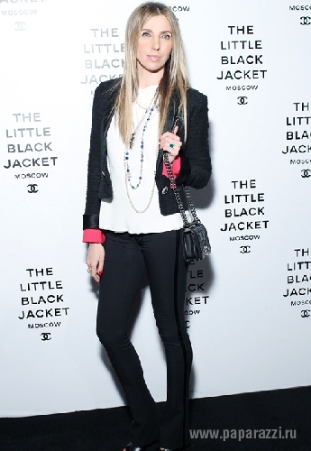 Открытие выставки Chanel: The Little Black Jacket в Москве