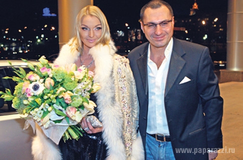 Анастасия Волочкова устроила скандал бывшему мужу