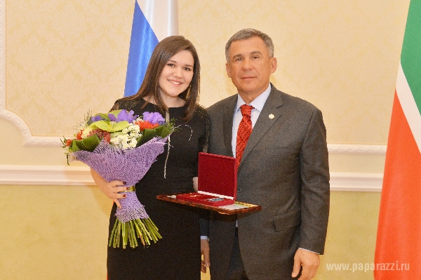 Дина Гарипова спела Путину «Прощание славянки»