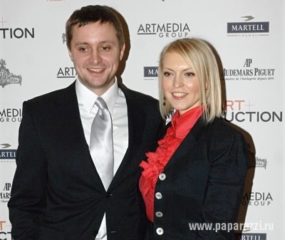 Жена Артема Михалкова подала иск о взыскании алиментов